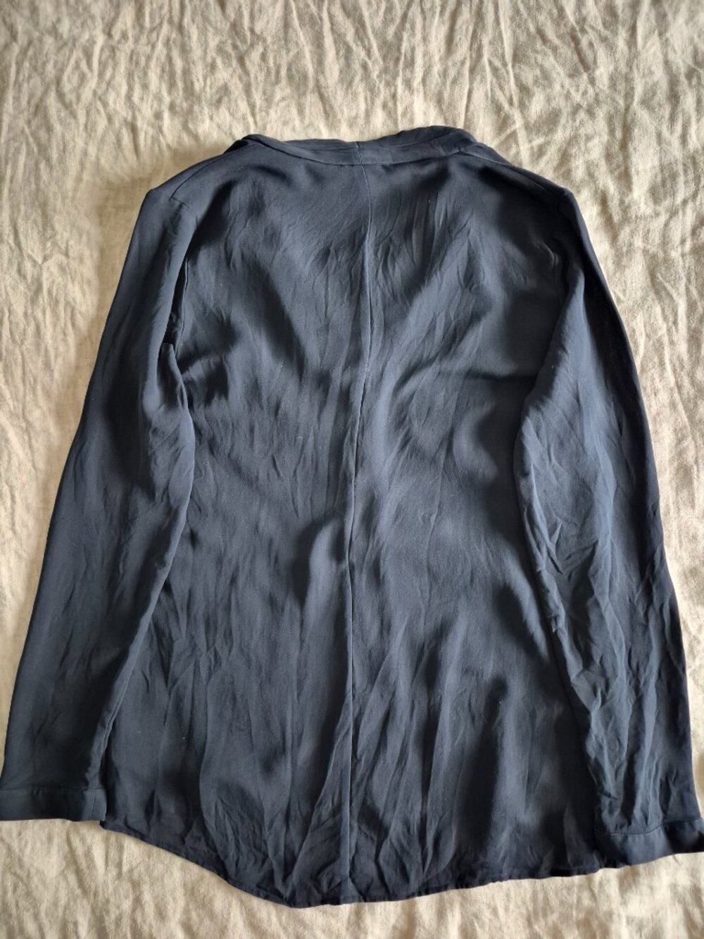 Theory women's V-neck long sleeve Black Blouse size XS - Picture 5 of 10